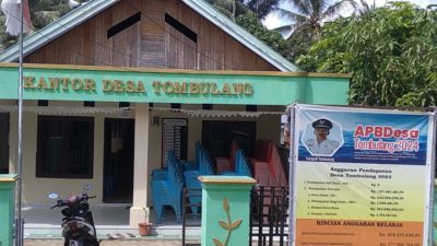 Transparansi Pengelolaan Keuangan, Pemdes Tombulang Pasang Papan Info Grafis