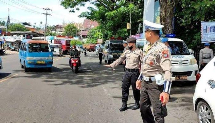 Antisipasi Kepadatan Kendaraan Malam Tahun Baru 2024-2025, Polresta Manado Rekayasa Lalu Lintas