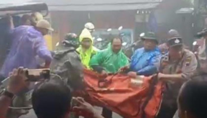 Banjir-Longsor di Pekalongan, 9 Dinyatakan Masih Hilang 17 Tewas, Tim SAR Terus Lakukan Pencarian Korban