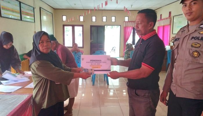 BLT Tiga Bulan Langsung Mendarat di Tangan Penerima, Pemdes Tombulang Ucap Syukur