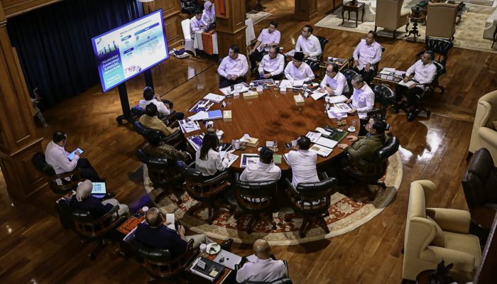 Prabowo Rapat Terbatas, Bahas Percepatan Pembangunan Koperasi Merah Putih Sebagai Strategi Nasional