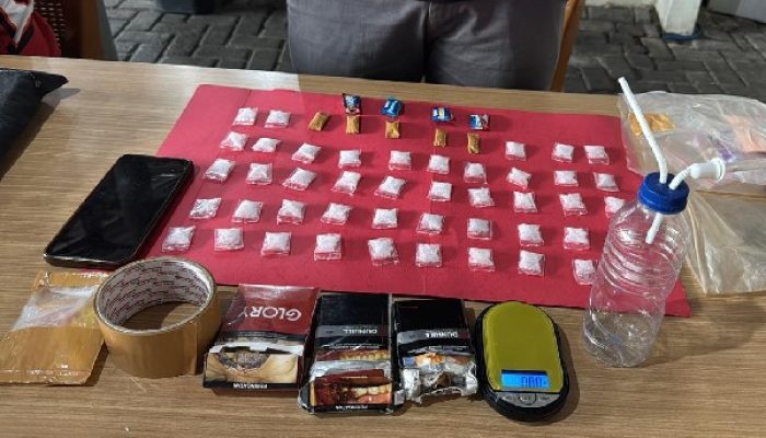 Polda Sulut Amankan Seorang Pengedar dan Barang Bukti 55 gram Sabu