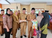 Sirajudin Salurkan Bansos di Bolangitang Timur, Total Ada 494 Penerima, Termasuk Lansia dan Disabilitas