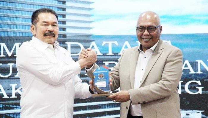 Ketum PWI Ajak Jurnalis Dukung Kejagung Lawan Serangan Balik Koruptor