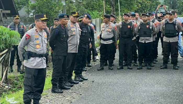 Wakapolda Sulut Pimpin Apel Kesiapsiagaan Pengamanan Pasca Pertikaian Tarkam di Desa Ibolian dan Tonom