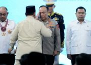 Prabowo Anugerahkan Bintang Jasa dan Satyalancana Wira Karya Kepada Penggerak MBG dan Rantai Pasok SPPG Polri