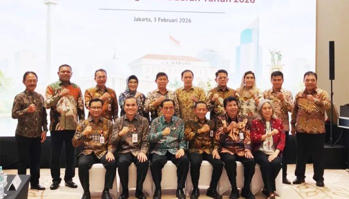 Sinergi BPD se-Indonesia, Dirut dan Komut Bank SulutGo Hadiri Rapat Koordinasi dengan OJK