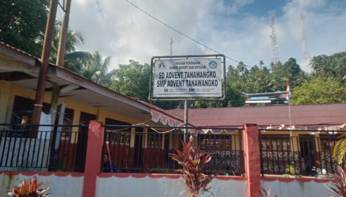 Kepsek SMP Advent Tanawangko ‘Curhat’ Minta Perhatian Pemerintah Soal Bantuan Revitalisasi Rehab Gedung