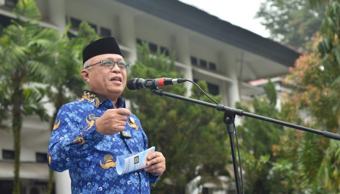 Sofyan Puhi Ingatkan ASN Kabgor Jangan Abaikan Ketepatan Waktu dan Tanggung Jawab