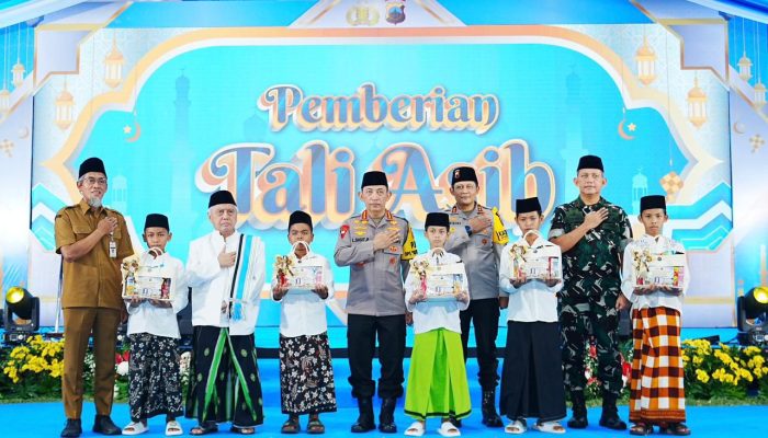 Kapolri Ajak Seluruh Elemen Bersatu Wujudkan Indonesia Emas 2045