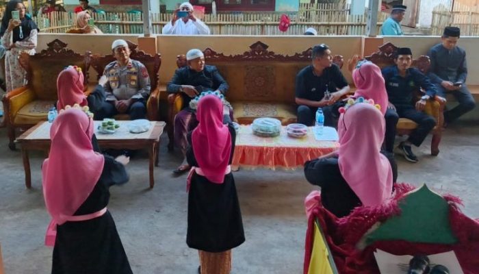 Perkuat Silaturahmi, Kapolsek Bunaken Ikut Safari Ramadhan Pemkot Manado, di Masjid Al-Munawarah