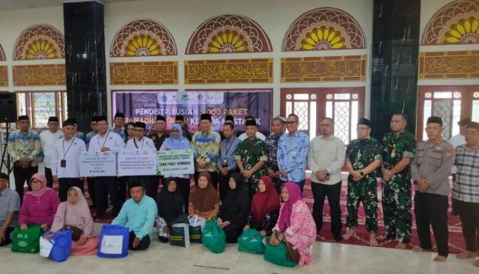 Pendistribusian 5.000 Paket Ramadan oleh BAZNAS Sulut di Masjid Raya Ahmad Yani, Dihadiri Kasubbag Faskon Bag Log