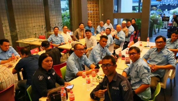 Kapolda Sulut Buka Puasa Bersama Wartawan di Manado, Perkuat Silaturahmi