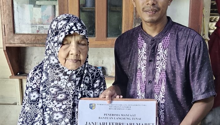 H-3 Lebaran Idul Fitri 1447 H, Pemdes Busisingo Utara Salurkan Program BLT Untuk Warga Kurang Mampu