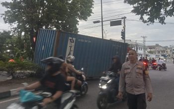 Kontainer Lepas Saat Belok, Polisi Dalami Dugaan Kelalaian Sopir