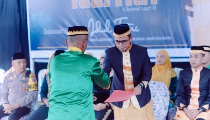 Dalam Rangka Menyambut Idul Fitri 1447 H, Pemkab Bolmut Terima Prosesi Adat Mopohabaru