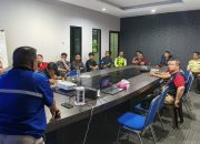 Siaga Sebelum Terlambat! CV Dvincen Jaya Bekali Karyawan Olympic Group Penanganan Kebakaran