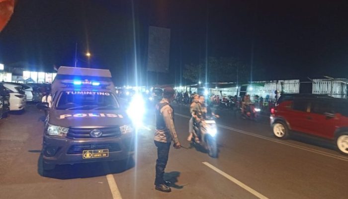Polsek Tuminting Gelar “Silau Mata” di Jalan Hasanudin, Lalu Lintas Lancar