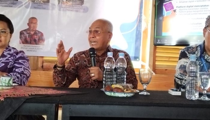 Akhmad Munir Soroti Pentingnya Keadilan Informasi bagi Masyarakat Adat di Rakernas AJMAN