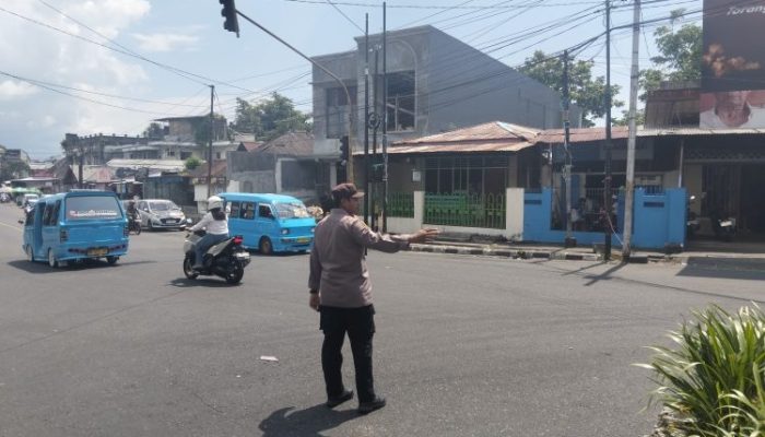 Pos Cakalang di Jalan Arie Lasut, Tertibkan Parkir dan Pelanggaran Lalin
