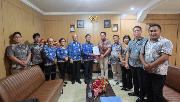 Perumda Air Minum Duasudara Serahkan Hasil Audit KAP, Raih Predikat Tertinggi