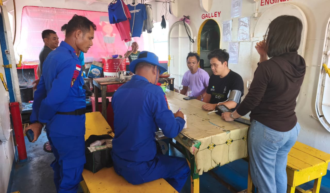 Klinik Terapung Polairud, Bukti Nyata Pelayanan Menyentuh Hingga Laut