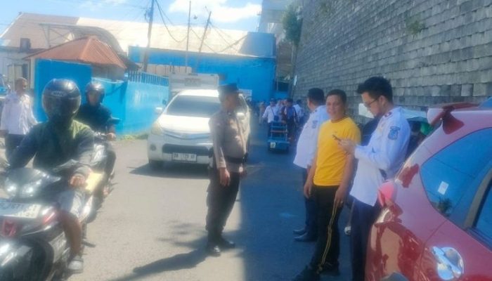 Penertiban Parkir Liar di Area Pelabuhan, Tegaskan Komitmen Polisi Jaga Keamanan dan Ketertiban