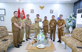 Gubernur Tunjuk Heronimus Makainas Pelaksana Tugas Bupati Kepulauan Sitaro