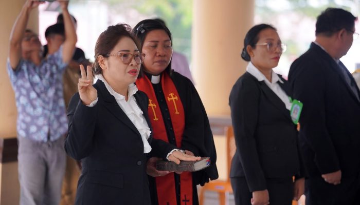 Optimalkan Pelayanan Publik, Pemkab Bolmong Lantik dan Mutasi Jabatan Fungsional