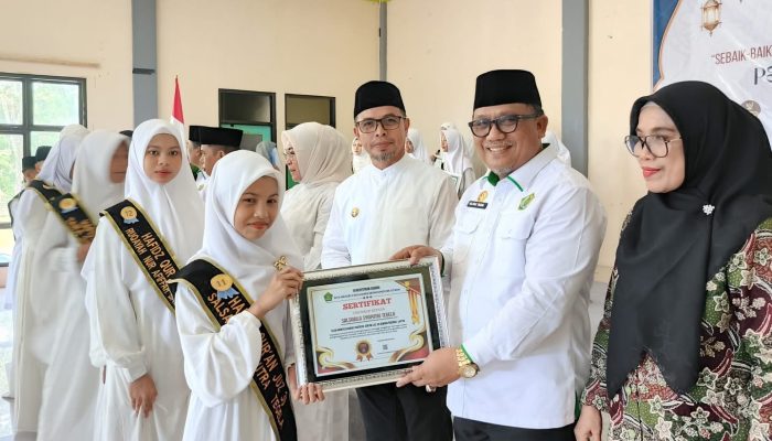 Bupati Bolmut Hadir di Acara Wisuda Tahfidz Juz 29 dan 30 Angkatan II