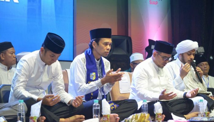 Tabligh Akbar Siap Sejalan Menjemput Keberkahan Negeri bersama Ustadz Abdul Somad