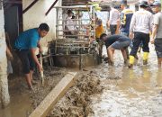 Yusra Alhabsyi Pimpin Langsung Gotong Royong Pasca Banjir Bandang di Solimandungan