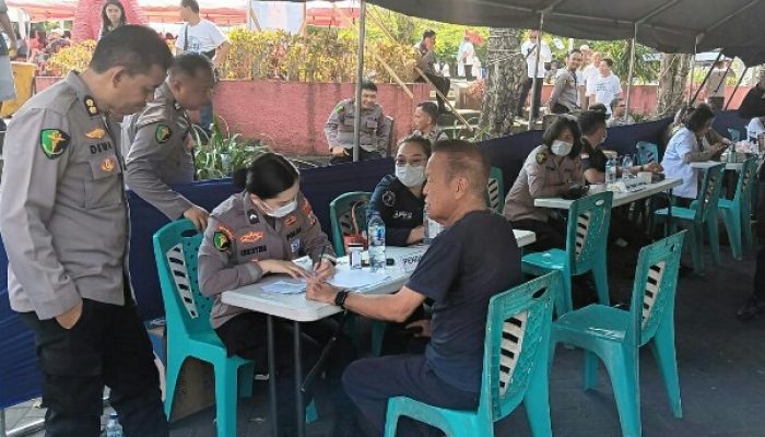 Dalam Rangka Hari Buruh Internasional, Polda Sulut Gelar Bakti Kesehatan Gratis di TKB Manado