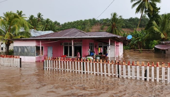 Olimohulo, Kabupaten Gorontalo Diterjang Banjir Bandang, Warga Harap Ada Solusi Permanen dari Pemprov