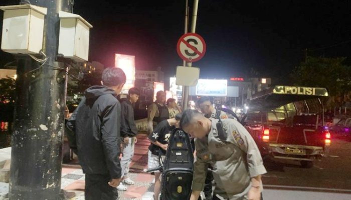 Patroli KRYD di Sejumlah Titik Rawan, di Genjarkan Polsek Sario, Warga Diimbau Jaga Kamtibmas