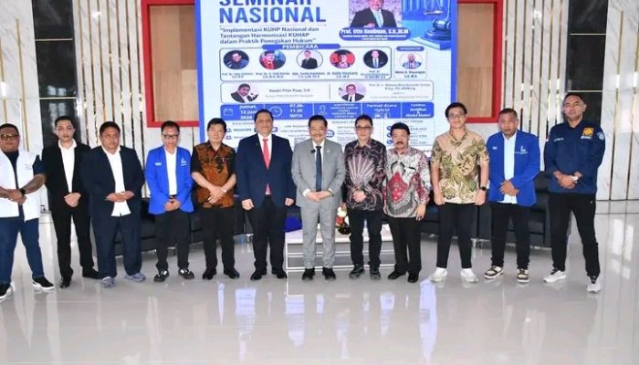 Wamenko Kumham Prof Otto Hasibuan Bahas Implementasi KUHP Nasional dan Harmonisasi KUHAP di FH Unsrat