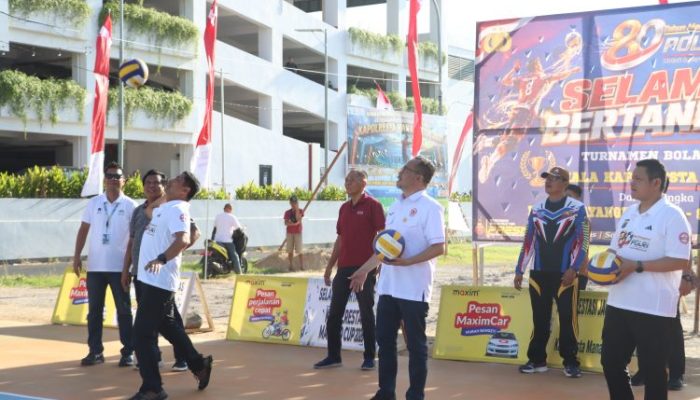 Kapolresta Manado Resmi Buka Turnamen Bola Voli Antar Kecamatan se-Kota Manado Sambut Hari Bhayangkara ke-80