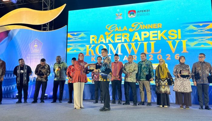 Wali Kota Bitung dan Ketua TP PKK Jalin Kerja Sama Antar Daerah di Kendari