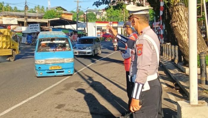 Tim Gabungan Tertibkan Microlet di Kawasan Terminal Malalayang, Jusman Mori: Ciptakan Tertib Berlalu Lintas