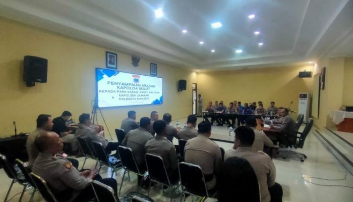 Tekankan Implementasi Arahan Kapolda Sulut, Kapolresta Manado Pimpin Anev Bersama PJU dan Kapolsek Jajaran