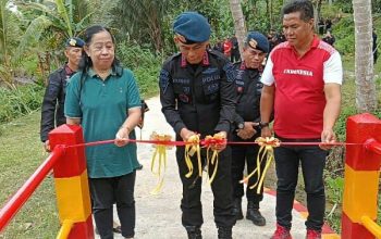Bangun Jembatan dan Jalan Setapak Warga Airmadidi Bawah, Bukti Peduli Sat Brimob Polda Sulut Pada Kebutuhan Masyarakat