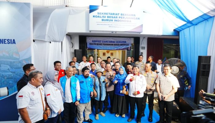 Kapolri Desk Ketenagakerjaan Hadir Berikan Solusi bagi Persoalan Buruh dan Pelayanan optimal