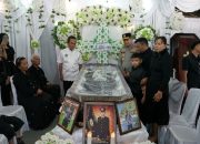 Kapolda Sulut Kenang Dedikasi Briptu Excel Mamuli, Dorong Adiknya Lanjutkan Pengabdian di Polri