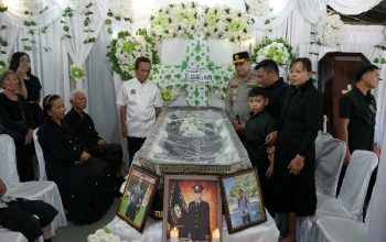 Kapolda Sulut Kenang Dedikasi Briptu Excel Mamuli, Dorong Adiknya Lanjutkan Pengabdian di Polri