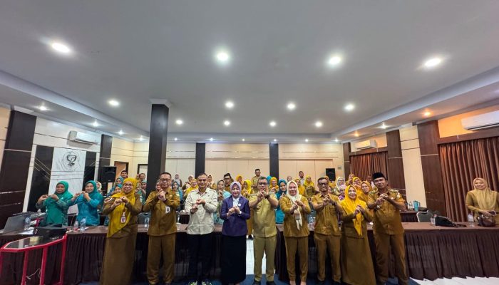 Bupati Sirajudin Lasena Buka Bimtek Tim Pembina Posyandu Bolmut, Tingkatkan Kualitas Pelayanan Kesehatan