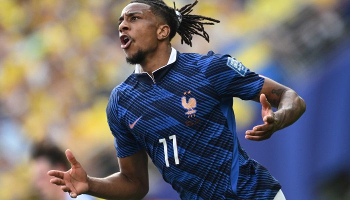 Michael Olise Dipastikan Tidak Absen Lawan Spanyol, Ancaman Akumulasi Kartu Berakhir