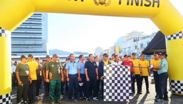 Wujud Nyata Sinergitas, Polri-TNI dan Forkopimda Sulut Laksanakan Olahraga Bersama di Megamas Manado