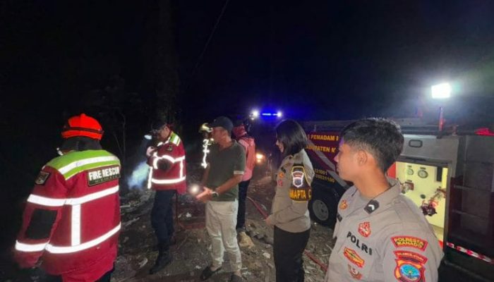 Respons Cepat Samapta Polresta Manado, Polsek Pineleng, Damkar, Padamkan Kebakaran Lahan di Pineleng Dua