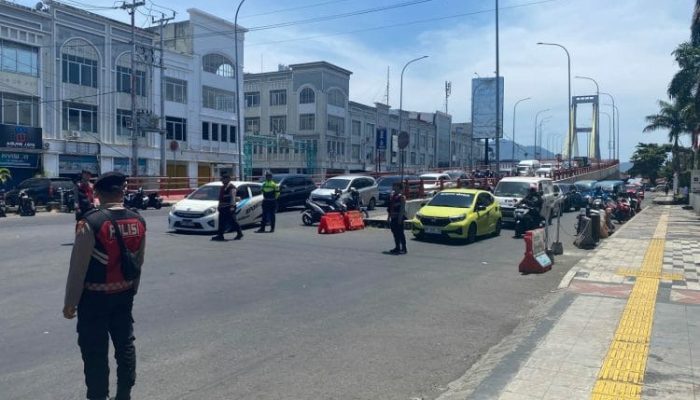 Wujudkan Kamseltibcarlantas, Sat Samapta Polresta Manado Intensifkan Pengaturan Lalu Lintas