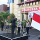 Pimpin Upacara HUT ke-81 RI, Kapolresta Manado Ajak Personil Isi Kemerdekaan Dengan Berikan Pelayanan Terbaik